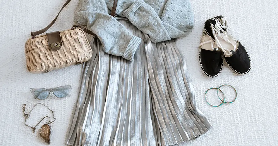 Accessorizing 101: Elevate Your Outfits with the Right Accessories